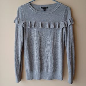Banana Republic Long Sleeve Light Gray Sweater w/ Ruffle Detail XS